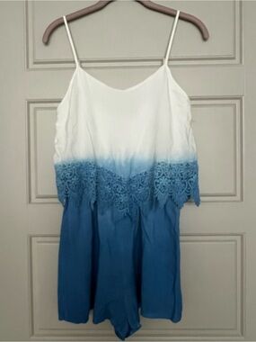 White and Blue Ombre Lace-Trim Romper NWT 6/XS Beach Summer